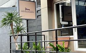 Inn De Avenida, Makati
